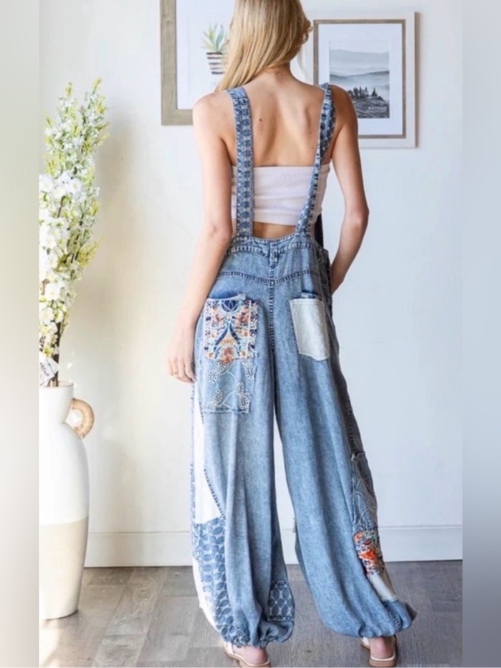 Womenโs Overalls/Romper